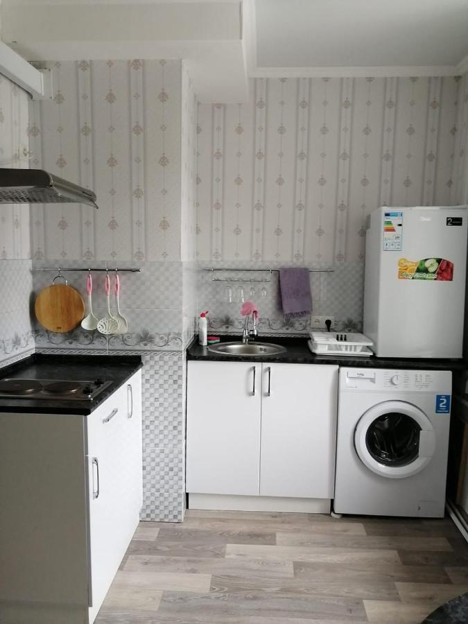 דירות Karagandy Happy House מראה חיצוני תמונה